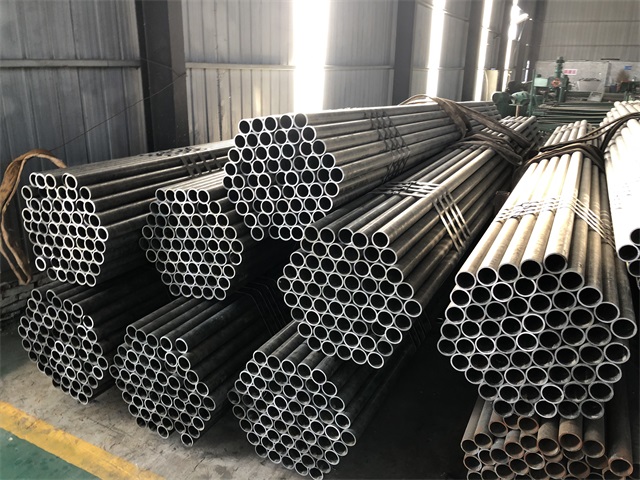 台州小口径厚壁无缝钢管